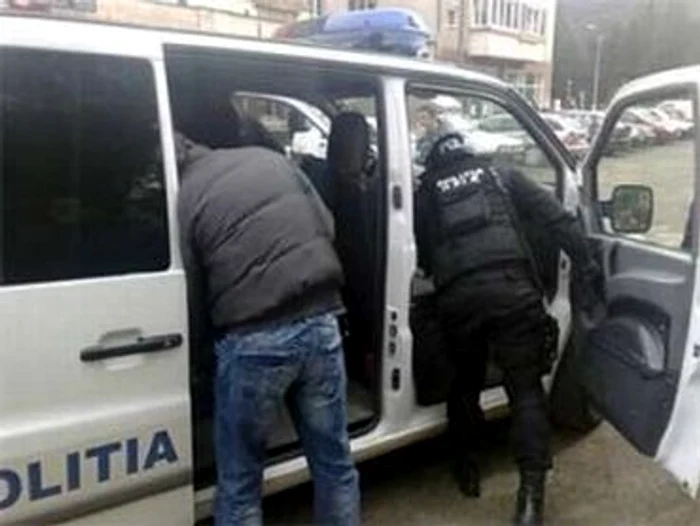 Proxeneții au fost arestatți
