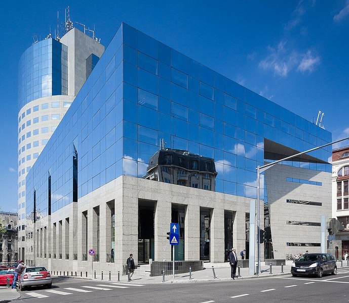 Clădirea Bancorex a fost vândută cu 27 milioane de euro. Cine este noul proprietar