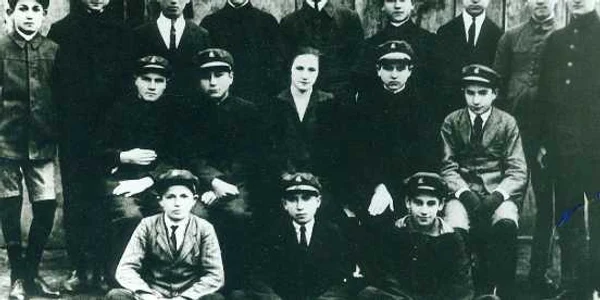 primul liceu romanesc din zalau foto caietesilvane.ro