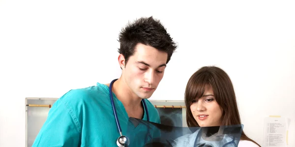 1 doctori radiografie plamani shutterstock 7034971 jpg jpeg