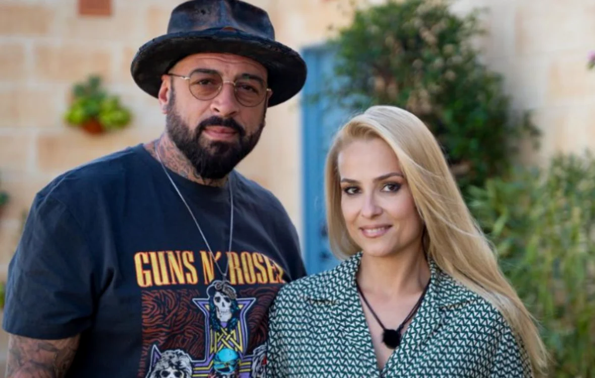 CRBL și Elena, Instagram PNG