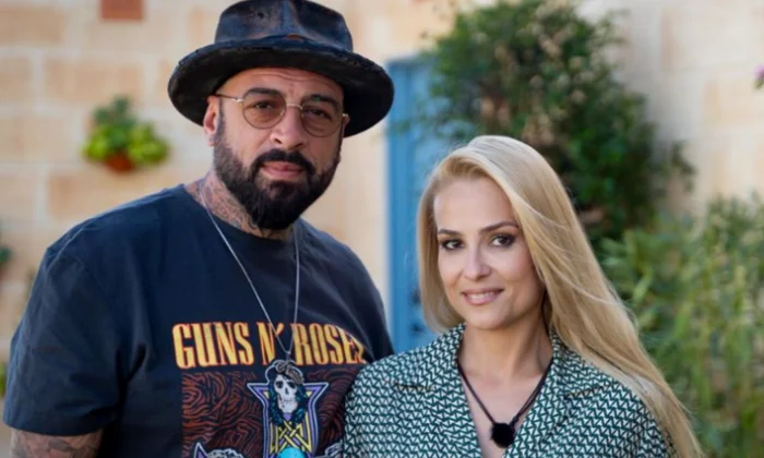 CRBL și Elena, Instagram PNG