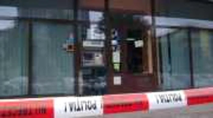 Piteşti: O casă de schimb valutar din Curtea de Argeş a fost spartă azi-noapte