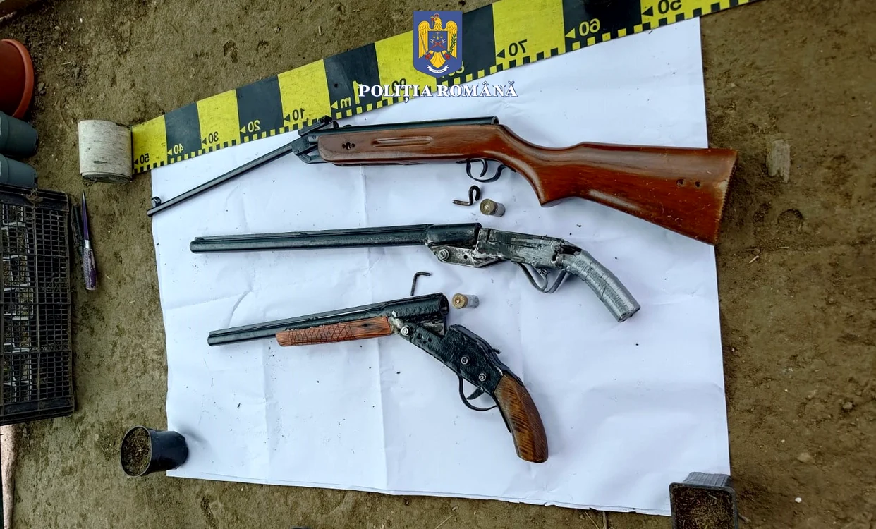 Mai multe arme au fost descoperite la domiciliul ialomițeanului SURSA IPJ Buzău