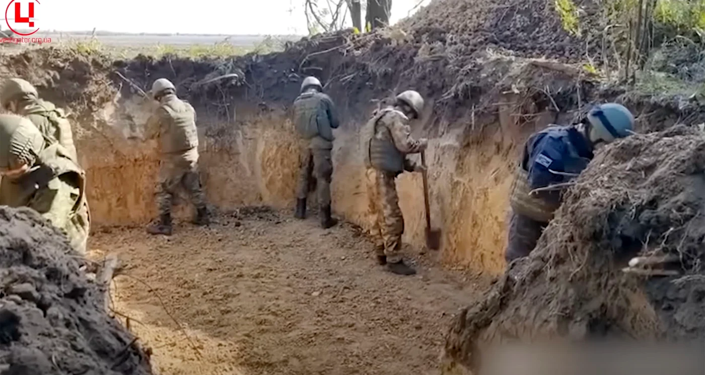 Tineri indieni, angajaţi ca "ajutoare", au fost forţaţi să lupte pe front. Foto Profimedia
