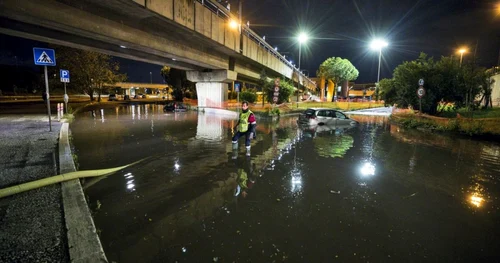 inundatii în Roma. FOTO EPA-EFE