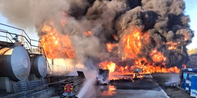 incendiu la o hala din valcea png