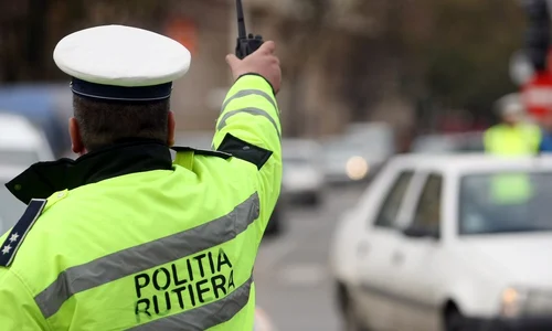 Poliţiştii au oprit în trafic zeci de şoferi