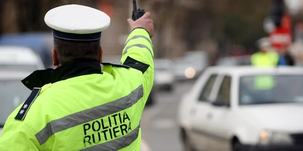 Poliţiştii au oprit în trafic zeci de şoferi