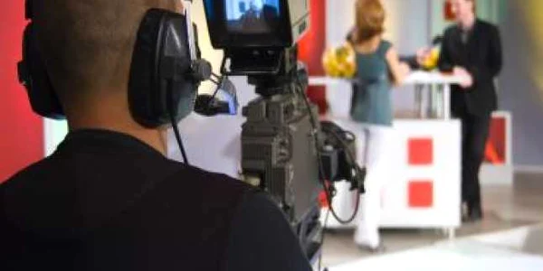 Realitatea - Caţavencu reduce salariile de astăzi