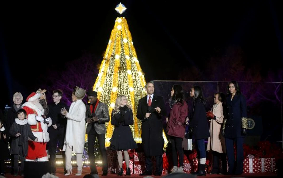 Barack Obama and Family Light the National Christmas Tree jpeg