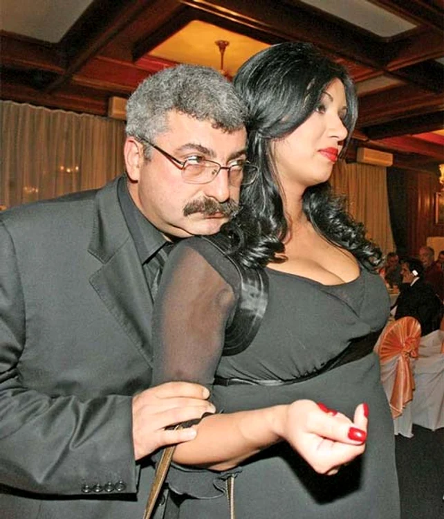 Adriana şi Silviu au redevenit liberi, dar circul continuă