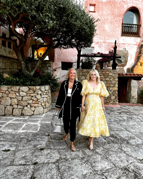 Rebel Wilson și iubita Ramona Agruma jpg