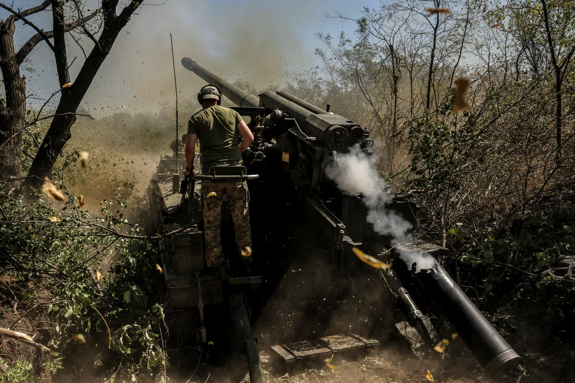 Soldați ucraineni pe frontul de est FOTO EPA-EFE