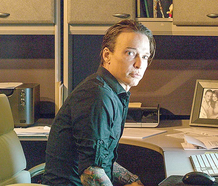 Matt McMullen a anunţat  că a lansat un model de robot sexual  de 50.000 $ capabil să aibă emoţii 