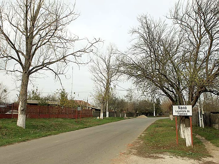 În comuna Nana, Elena Udrea are un teren  de 1,8 hectare, iar Traian Băsescu, unul de 290 de hectare, pe care a cultivat grâu