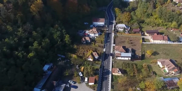 Drumul Atosului românesc - din Muereasca - Vâlcea singura cale rutieră de acces la Mănăstirea Frăsinei Foto Adevărul