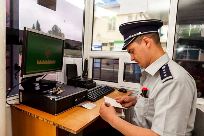 Poliţiştii de frontieră de la hotarul cu România activează în regim normal FOTO: border.gov.md