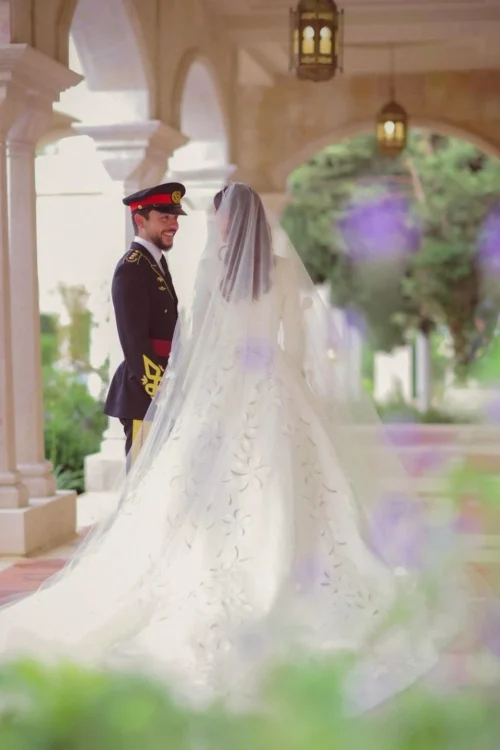 rajwa mireasa in elie saab jpg