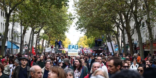 Protest in Paris FOTO EPA EFE jpg