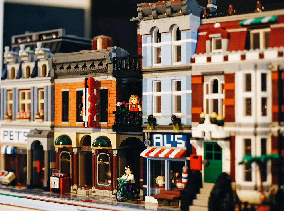 Seturile LEGO ieșite din uz sunt cele mai valoroase Foto: unsplash.com