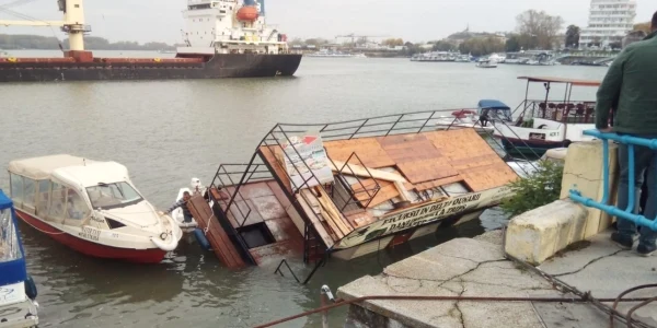 accident naval Tulcea foto IPJ Tulcea