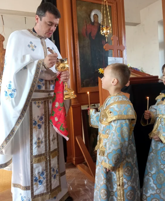 Preotul Mihai Tronaru Sursa: Arhiva personală