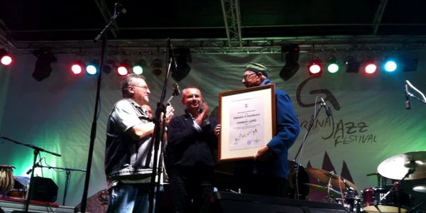 Consiliul Judetean Caras Severin a oferit diploma de excelenta lui Charles Lloyd