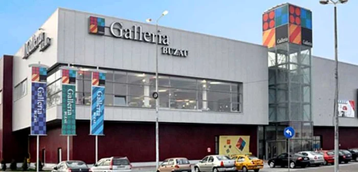 Bazarul ar putea funcţiona în Galleria Mall