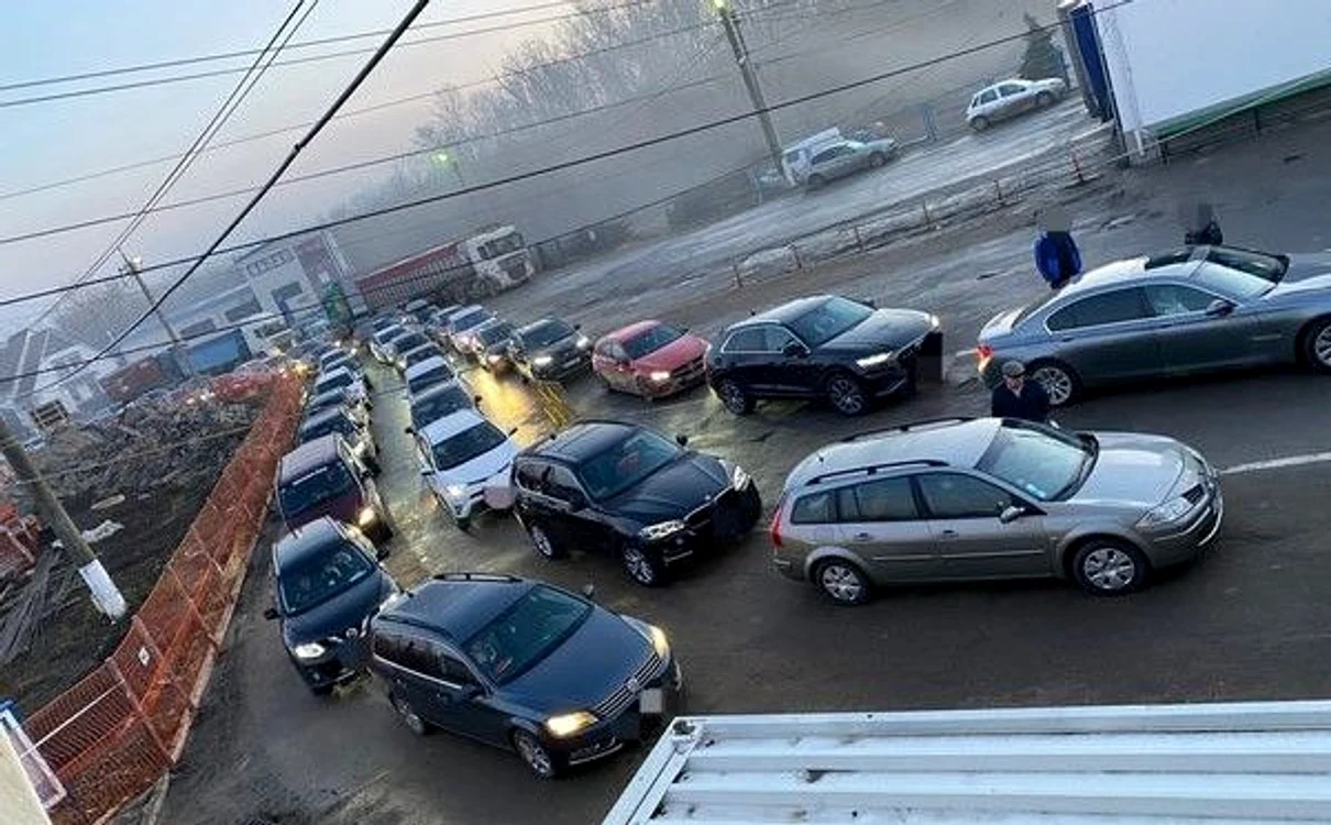 Două puncte de trecere a frontierei moldo-române sunt aglomerate. FOTO:T.ME./POLITIADEFRONTIERA/4537