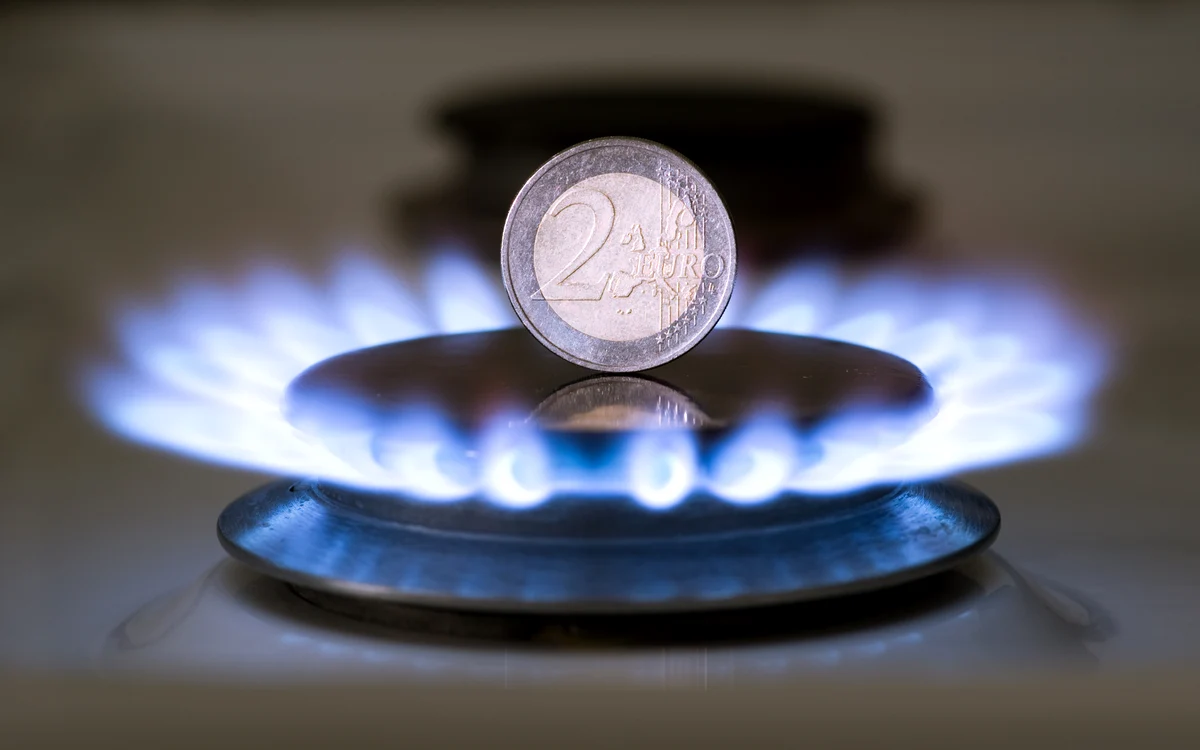 
    Gazele se scumpesc cu 2%, respectiv 5%  