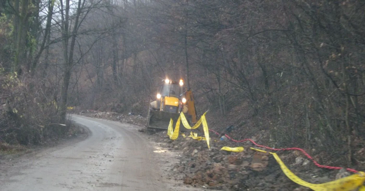 Lucrările la mai multe drumuri din Caraş-Severin au fost contestate