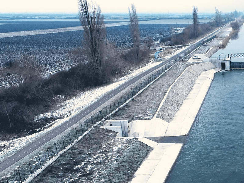 Pista de biciclete pe digul râului Timiș, după modelul ciclostrăzii de pe malul Begăi 