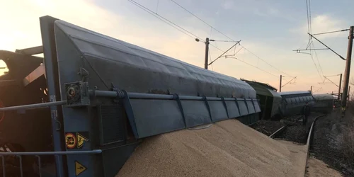 tren deraiat draganesti
