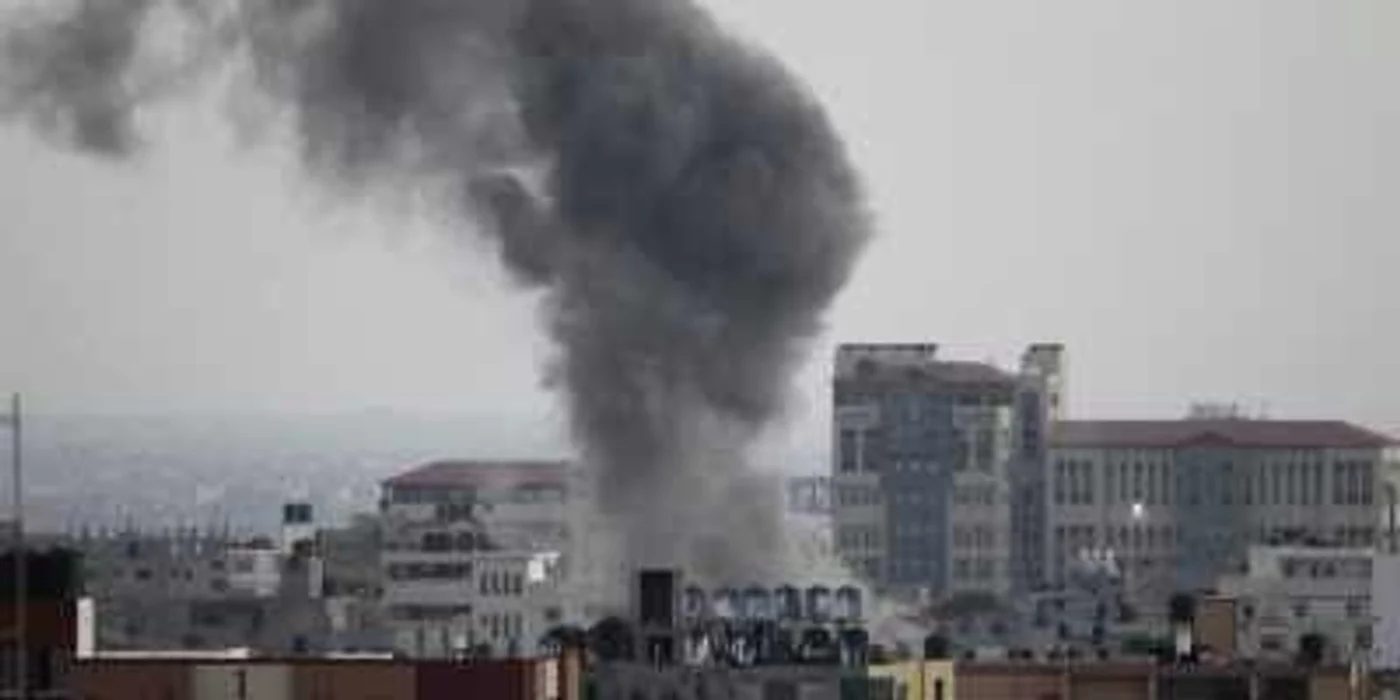 Oraşul Gaza, bombardat de armata israeliana FOTO Reuters/imagine cu rol ilustrativ