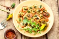 flori de papadie   shutterstock 1767203855 jpg