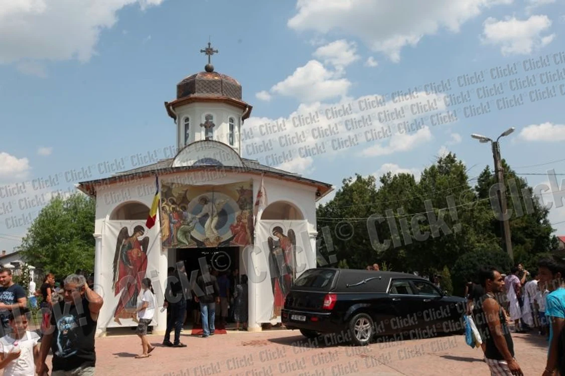 Înmormântarea lui Nae Nicolae (Foto: Sever Gheorghe)