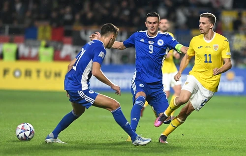 Bancu a reușit trei pase decisive contra Bosniei-Herțegovina (FOTO: Sportpictures)