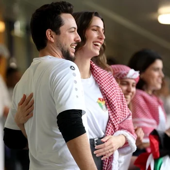 Prințul moștenitor Hussein și Prințesa Rajwa, Instagram