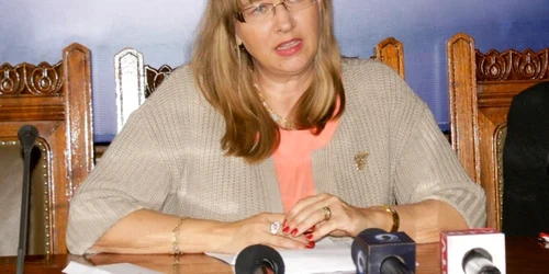 Cristina Calangiu este acuzată de comiterea a nouă infracţiuni  