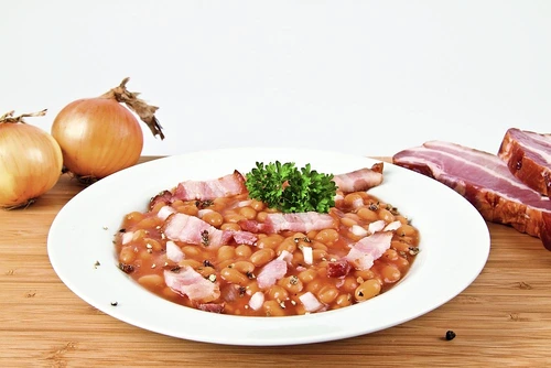 iahnie de fasole cu bacon afumat jpeg