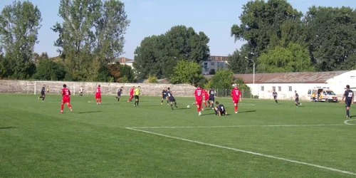 Cine vrea să joace fotbal la Focşani plăteşte