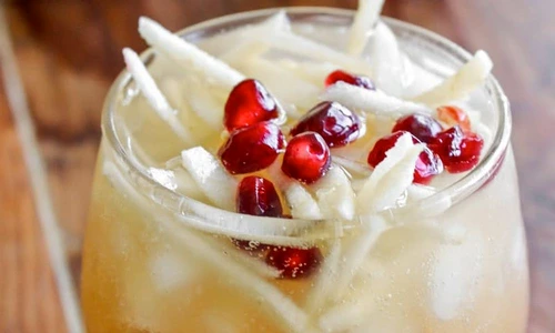 sangria acidulata cu mere si rodie jpeg