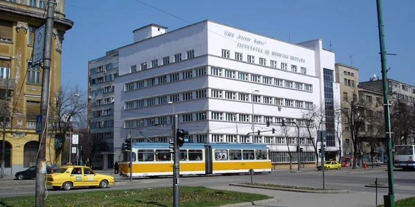 Tot mai mulţi tineri italieni merg în Transilvania să studieze medicina