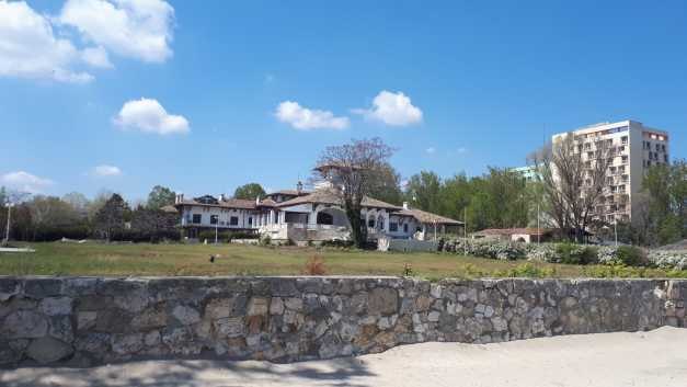 Ministerul Culturii încearcă să recupereze Palatul Regal abandonat din Mamaia.