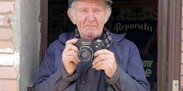 Yani Doskochil, meşter