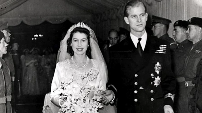 Regina Elisabeta a II-a și Prințul Philip la nunta lor