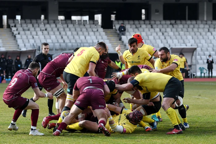 Sub comanda englezului Andy Robinson, noul lor antrenor, Stejarii se vor lupta cu georgienii pe înaintareFoto: Sport Pictures