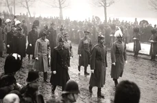 Principele Carol renunţă la drepturile de moştenitor al tronului  Argetoianu: „Fuga lui n a fost decât fapta unui degenerat priapic” jpeg