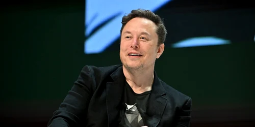 Elon Musk a comentat pe X protestele violente din Marea Britanie FOTO PROFIMEDIA